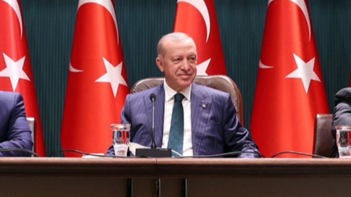 Cumhurbaşkanı Erdoğan: Ekonomide sıkıntılar var, bunları aşacağız