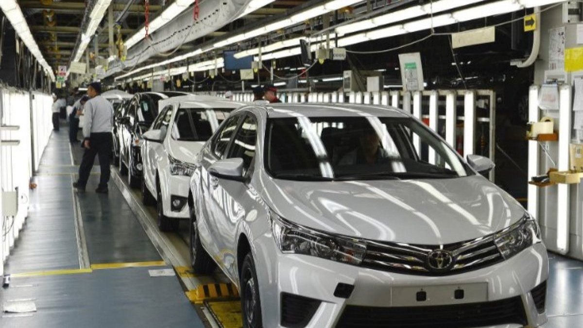 Toyota, Japonya'daki üretim arasını uzattı