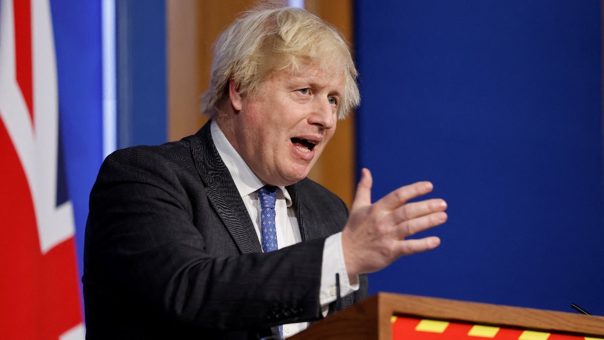 Boris Johnson'ın liderliği, İngiltere'nin gündemine oturdu