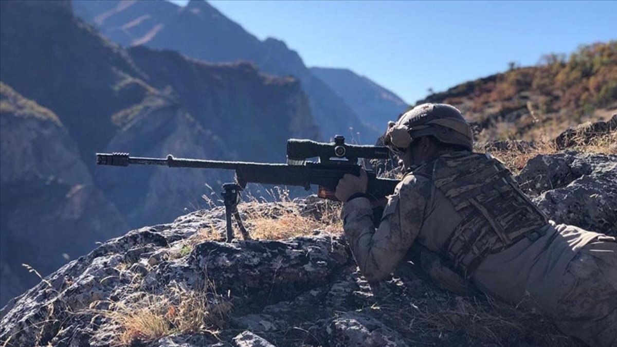 Siirt'te öldürülen teröristin kırmızı bültenle arandığı ortaya çıktı