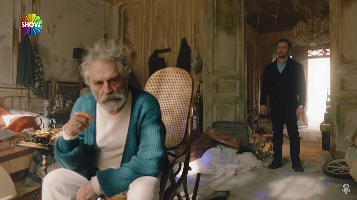 Kardeşlerim'den ayrılışı ses getirmişti! O isim Tolga Sarıtaş ve Haluk Bilginer'li 'Baba' ile dönüyor