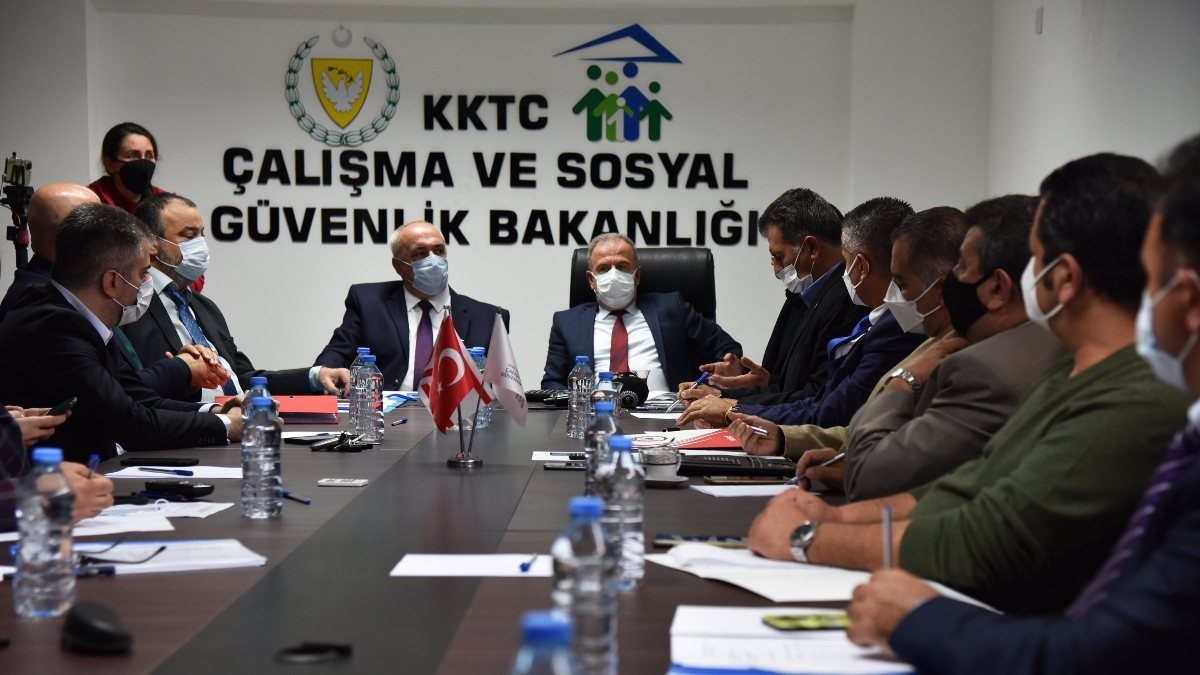 KKTC’de 2022 asgari ücreti 6 bin 90 TL oldu