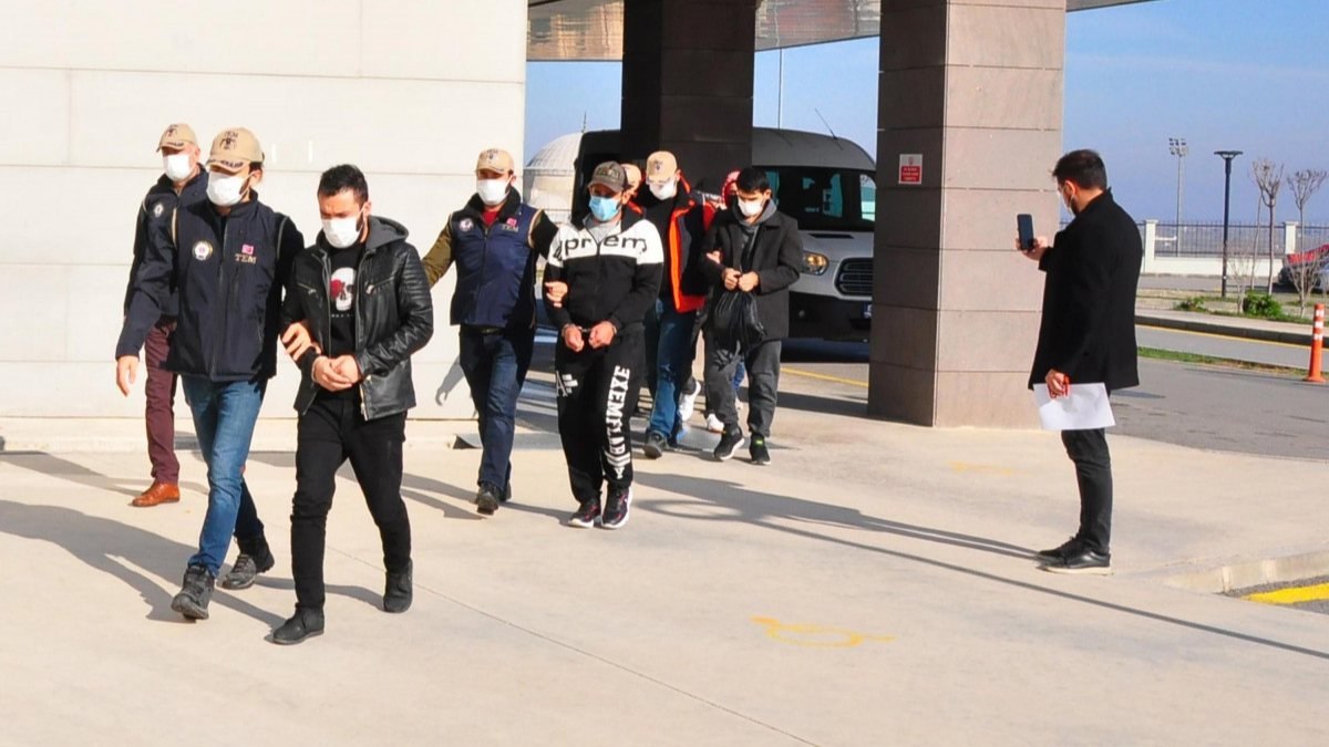 Manisa merkezli 4 ilde terör operasyonu: 9 gözaltı