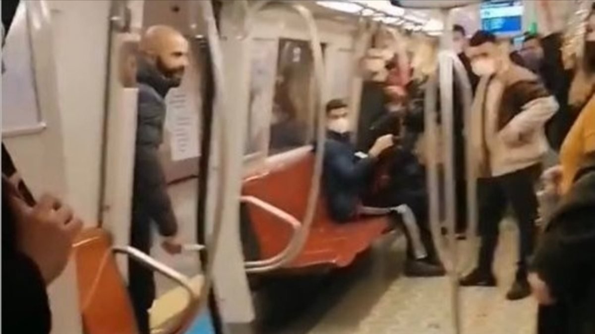 İstanbul metrosundaki bıçaklı saldırgan hakim karşısına çıktı