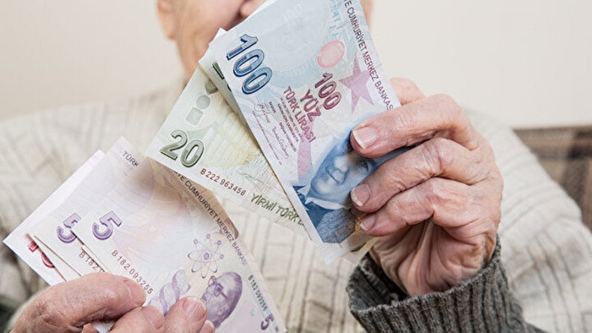 Memur ve emekli zamları belli oldu mu? 2022 memur ve emekli zamları...