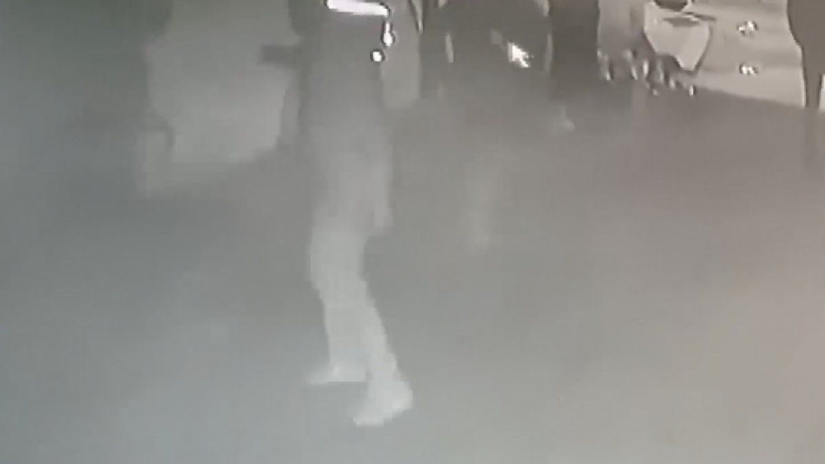 Bayrampaşa'da gasp: Polis kılığında girdikleri evde karşı koyan ev sahibini öldürdüler