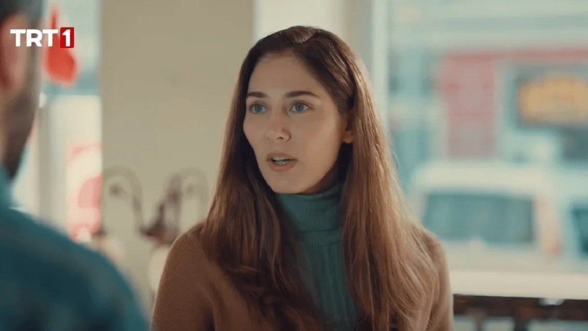 Gönül Dağının Elif Hemşiresi Zümre Meğrelinin pozları Instagramı salladı! Güzelliğiyle mest etti