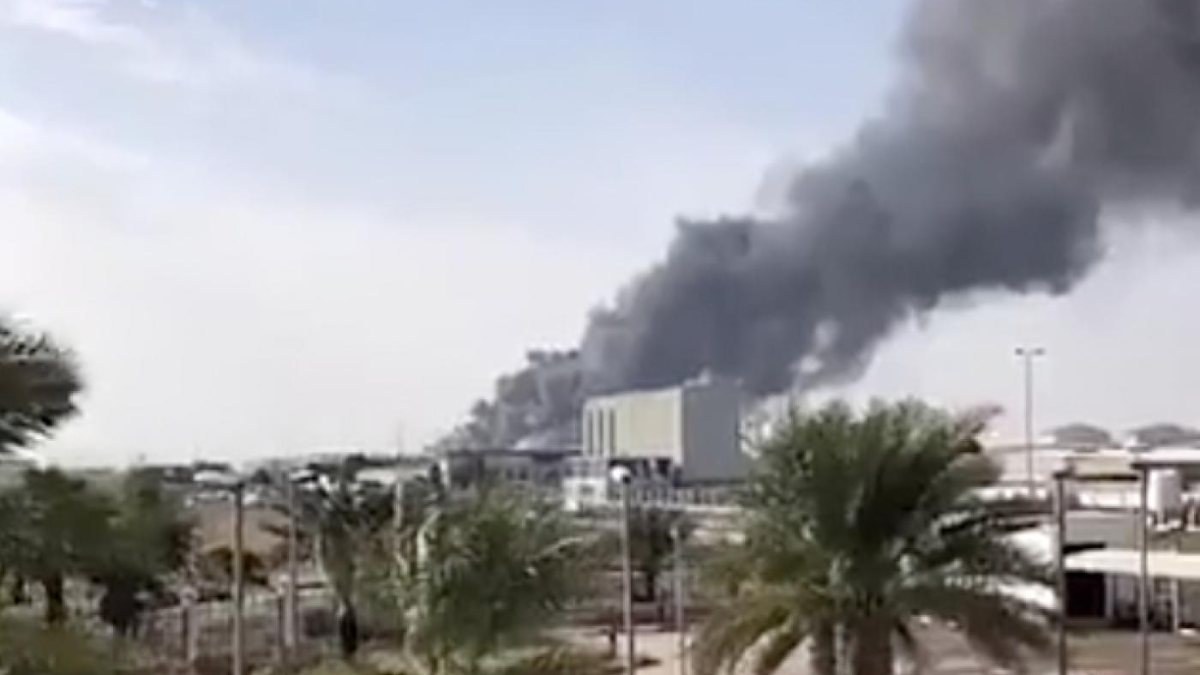 Abu Dabi'de SİHA saldırısı sonrası 3 yakıt tankerinde patlama