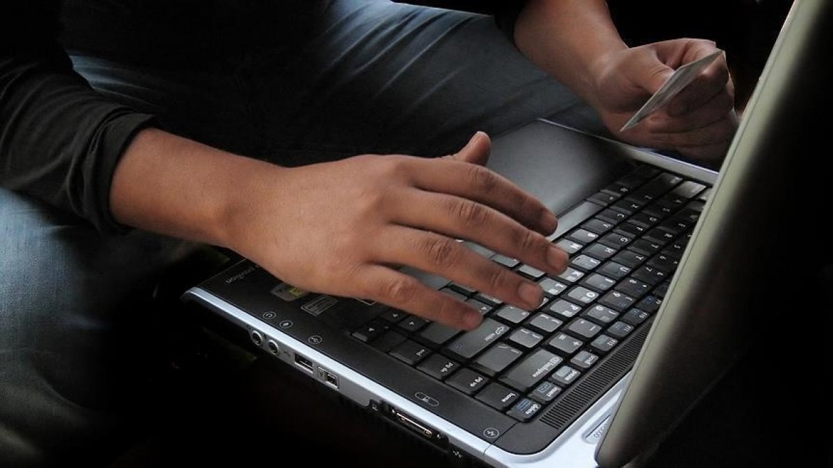 E-ticaret sektörü 400 milyar liralık hacme ulaştı