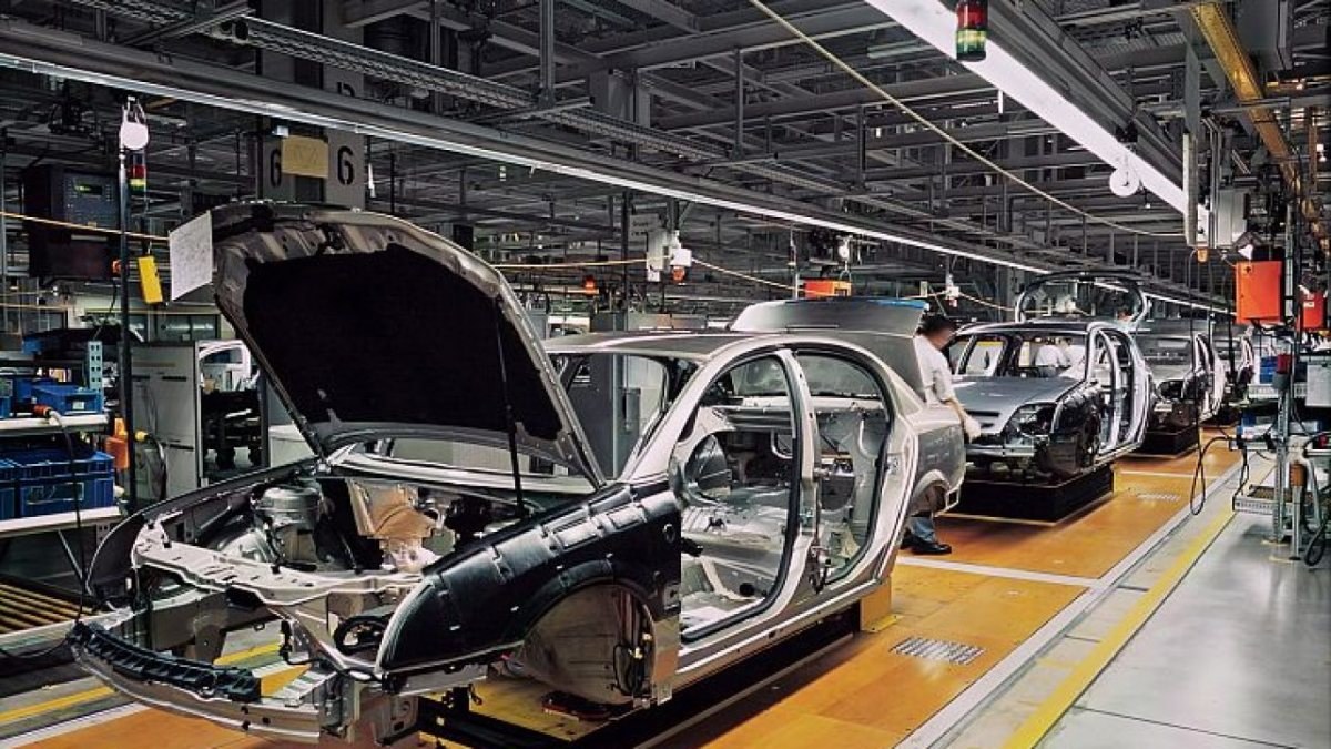 2021'de otomotiv üretimi yüzde 2 düştü