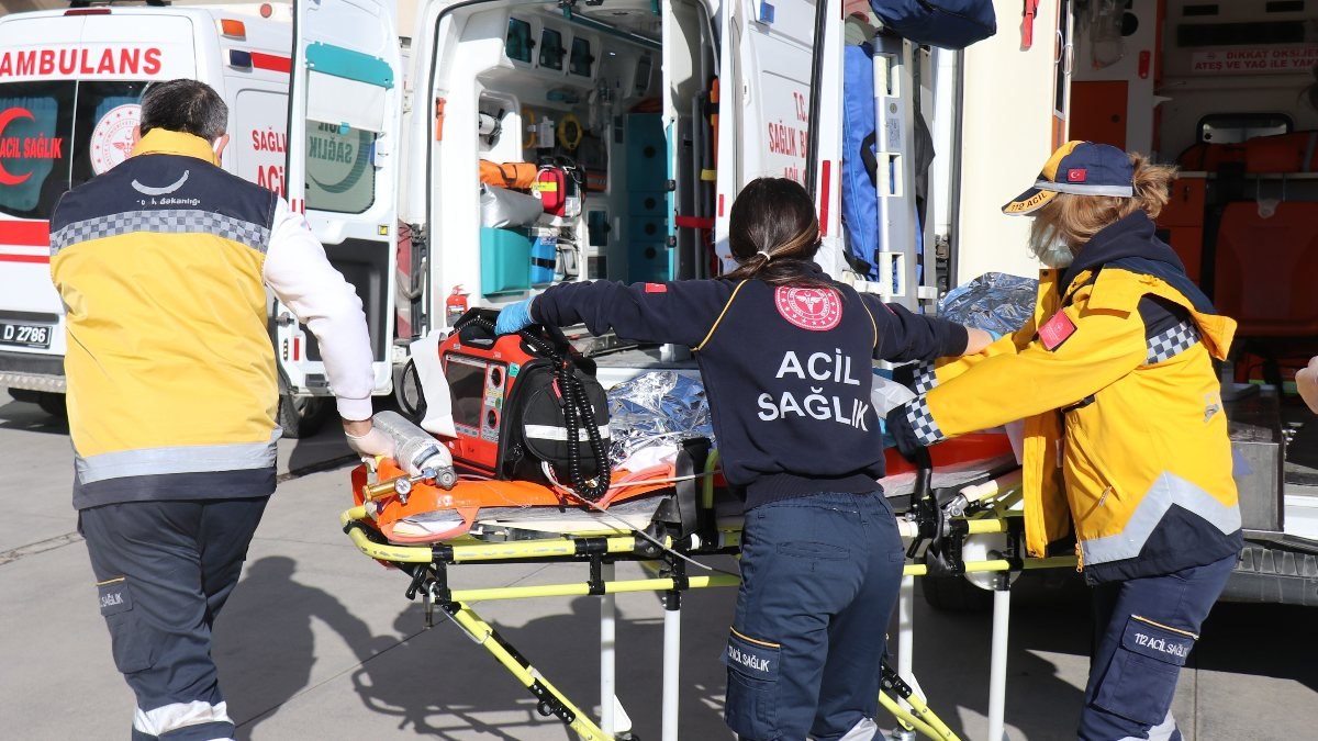 Sakarya'da yangın: Kardeşlerden 1'i öldü diğeri ağır yaralı