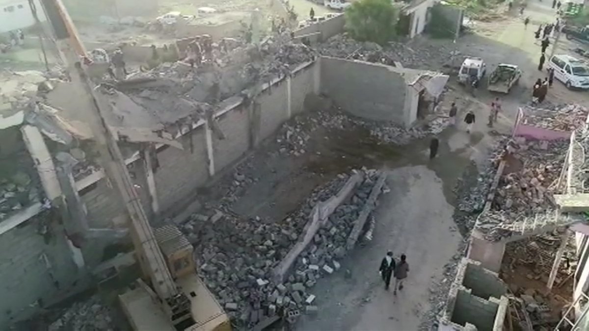Yemen’de gözaltı merkezine hava saldırısı: 70 ölü