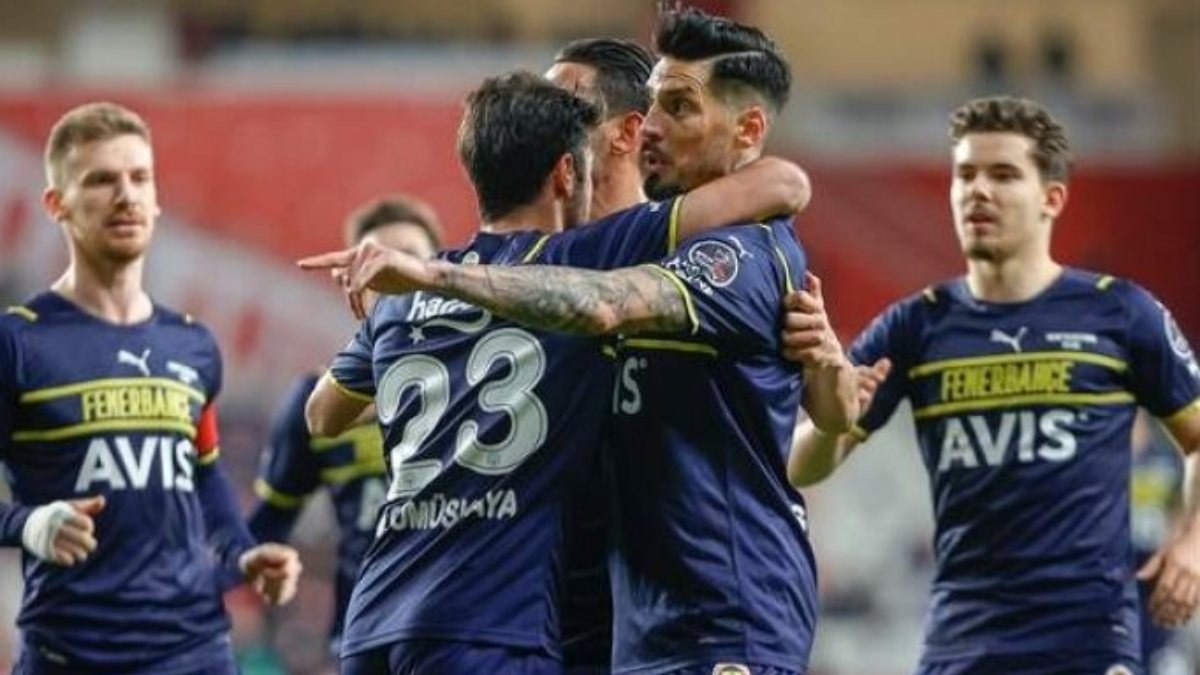 Sivasspor - Fenerbahçe maçının muhtemel 11'leri