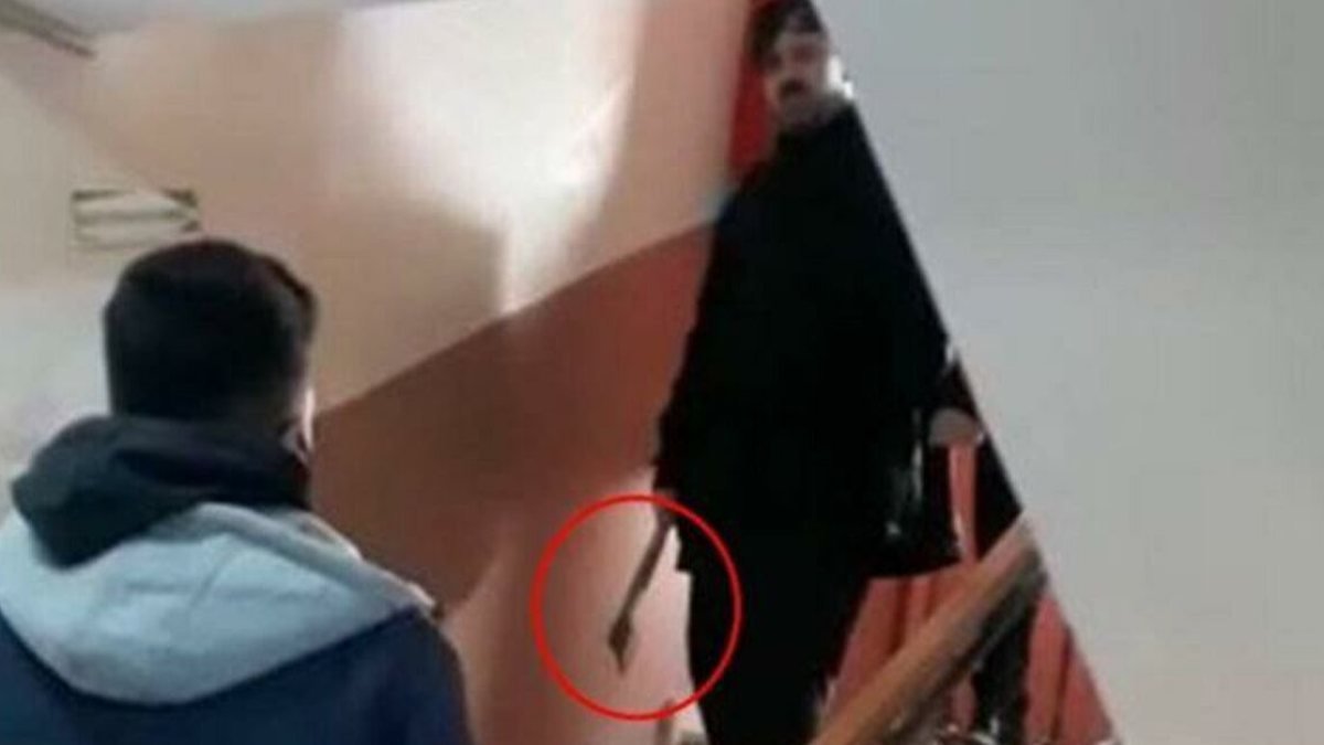 Gaziosmanpaşa'da okula baltayla gelen veli tekrar gözaltına alındı