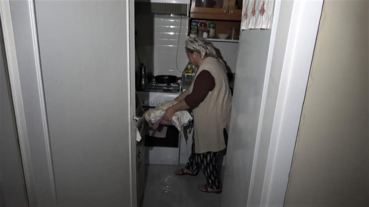 Karabük'te yangın söndürme çalışmalarında evini su basan kadın isyan etti