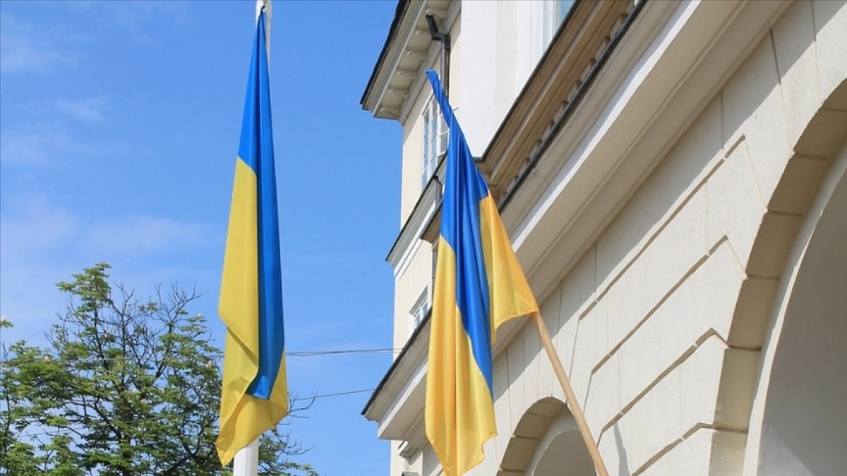 ABD, Ukrayna'daki diplomatlarının ailelerini tahliye edecek