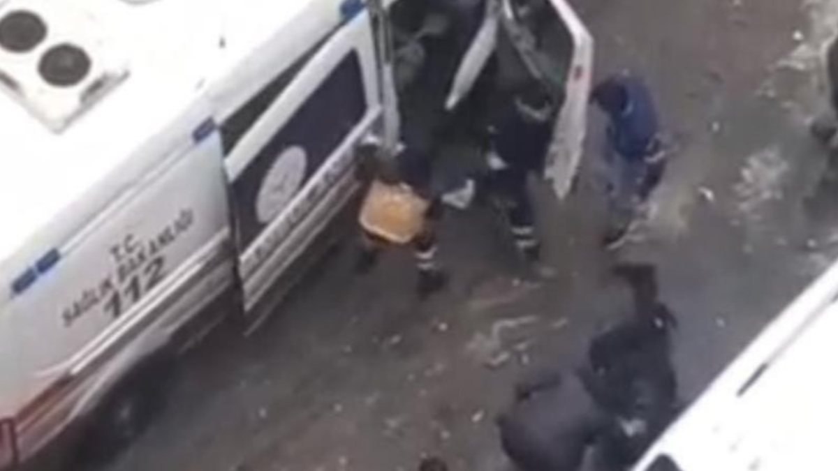 Diyarbakır’da, adliye önündeki silahlı kavgada 1 kişi öldü