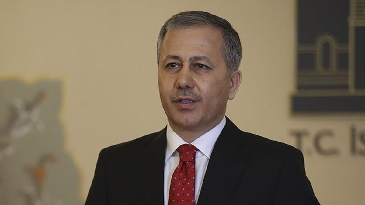 Ali Yerlikaya: Hadımköy Gişeler ve Arnavutköy'deki araçlar acilen çekilsin