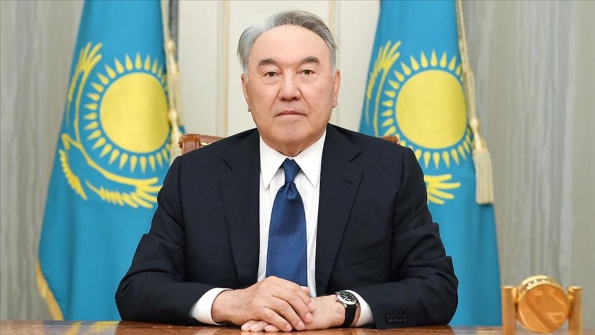 Kazakistan'da, Nazarbayev’in 'ömür boyu başkanlık' yetkileri kaldırıldı