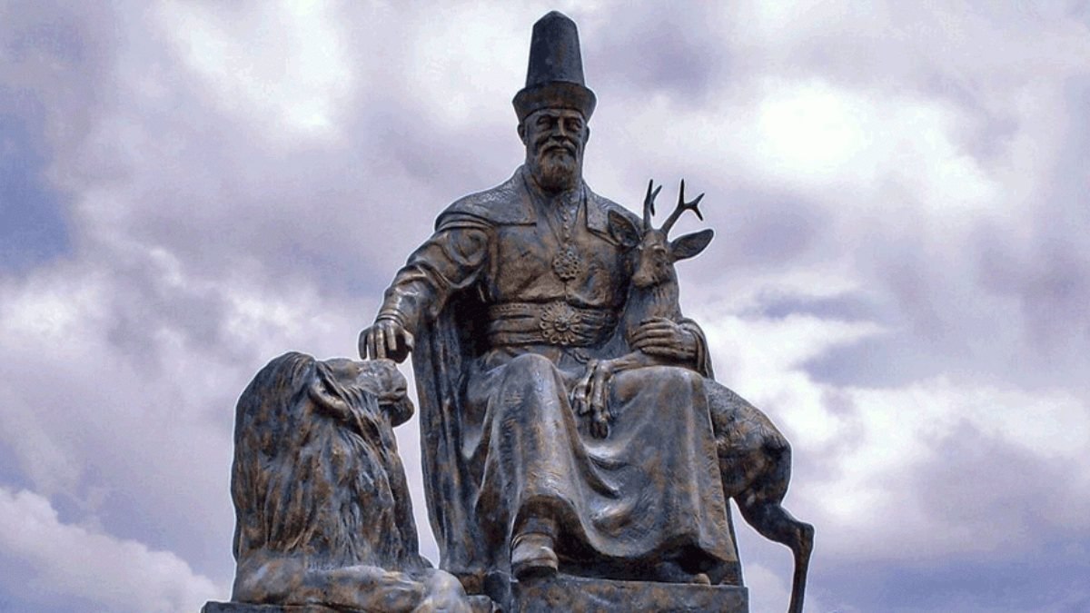 Bektaşilik nedir, özellikleri ve inançları nelerdir? İşte gönül veren ünlü isimler...