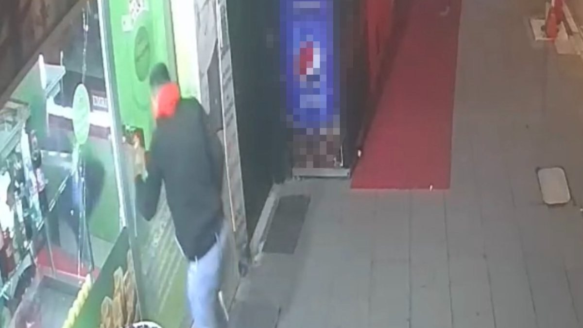Kağıthane'de iş yerlerine silahlı saldırı