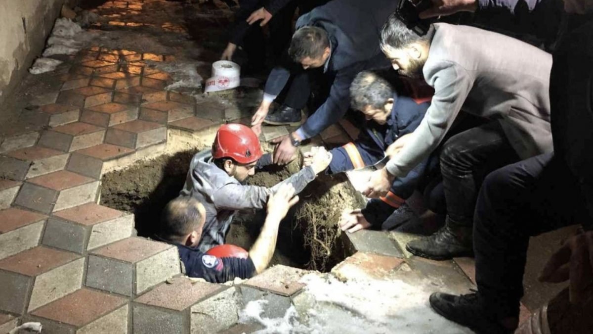 Elazığ'da evine giderken bir anda kendini yeraltında buldu
