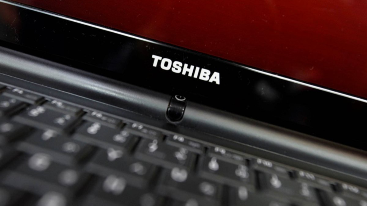 Japon devi Toshiba ikiye bölündü