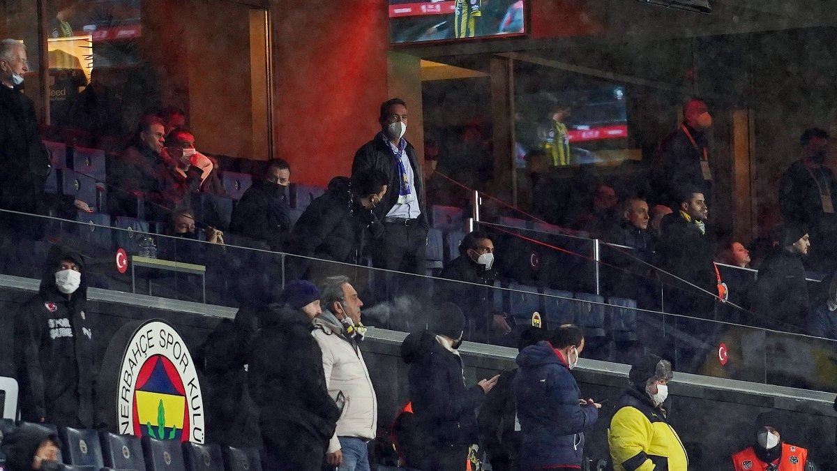 Ali Koç, Kayserispor maçının ardından soyunma odasına indi