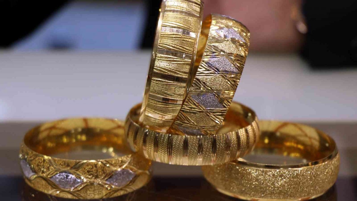 Ukrayna-Rusya krizi çeyrek altının fiyatını artırdı