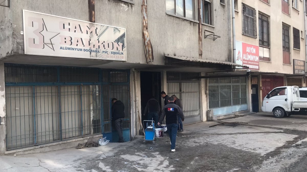 Ankara'daki sanayi sitesi yangını, endişeye neden oldu