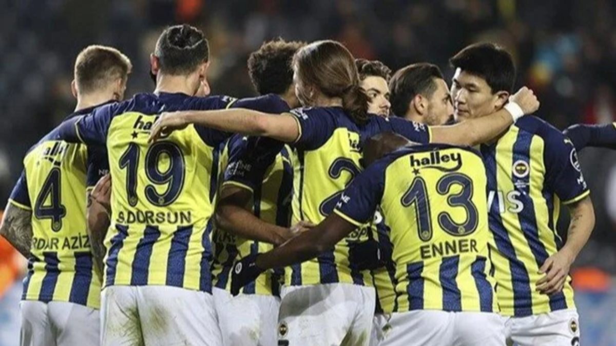 Fenerbahçe - Slavia Prag maçının muhtemel 11'leri