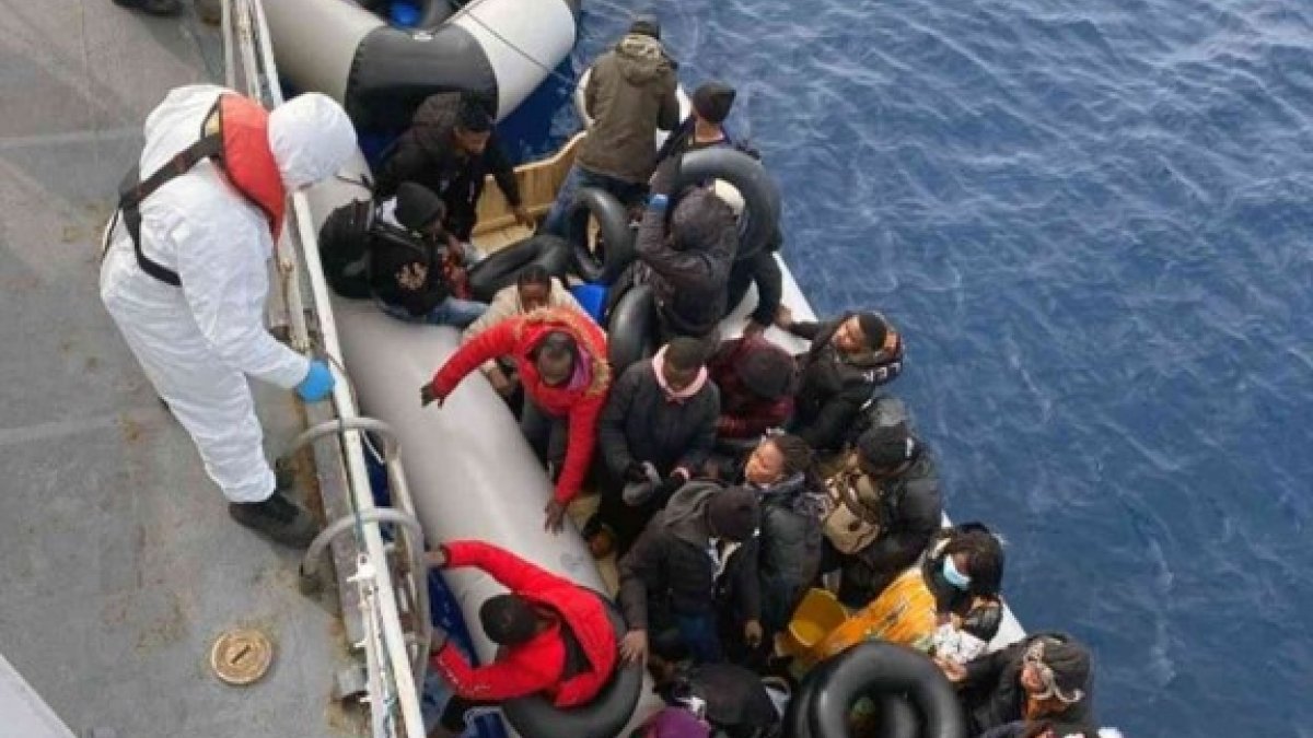 Marmaris'te motorları sökülen lastik bot içinde 82 göçmen ölüme itildi