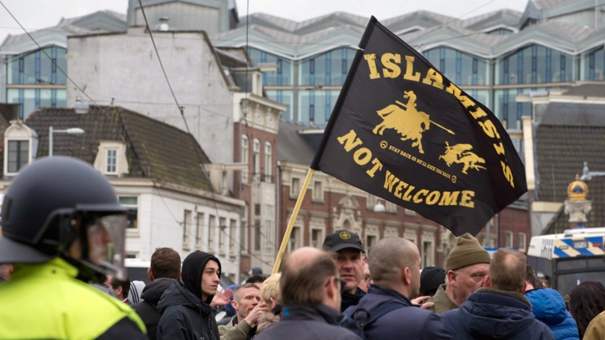 Hollanda'da, İslamofobi raporu hazırlandı