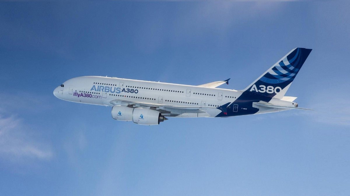 Airbus, A380’in 500 parçasını açık artırmada satacak