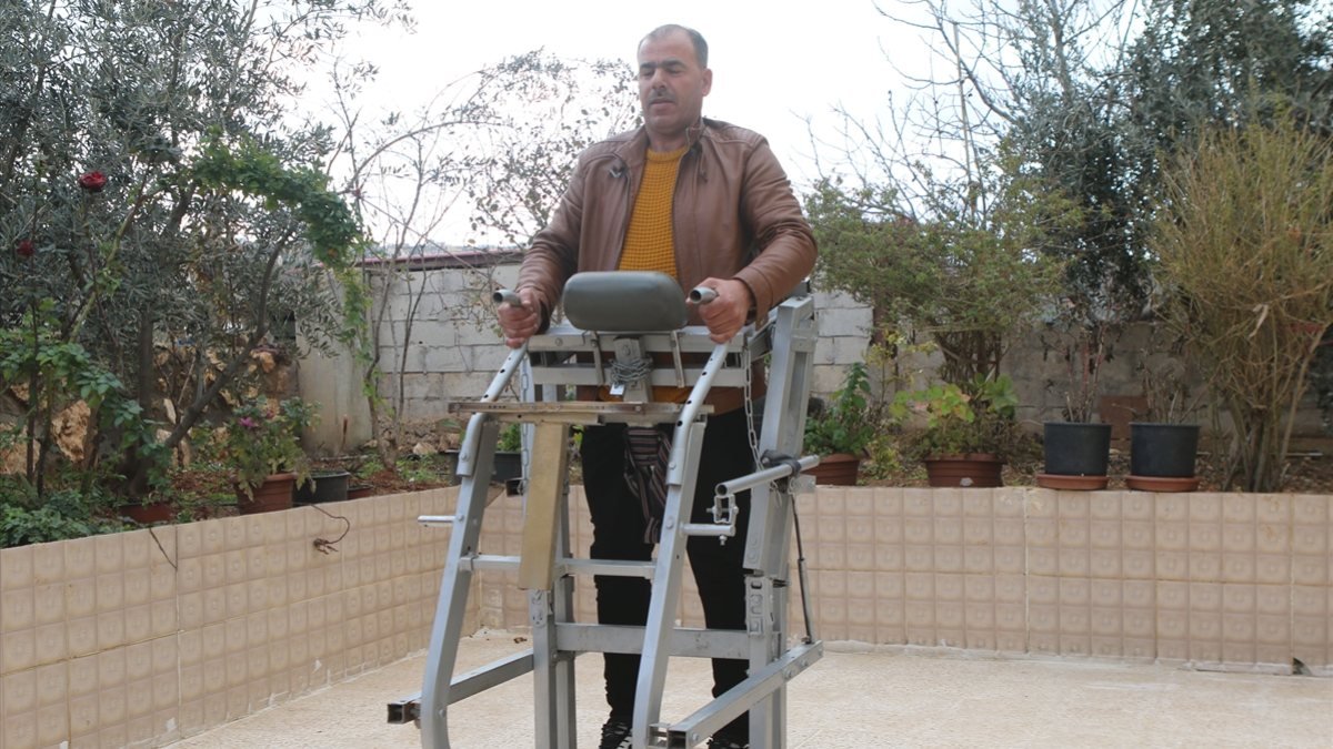Ürdün'de ürettiği cihaz felçli hastalara ışık tutuyor