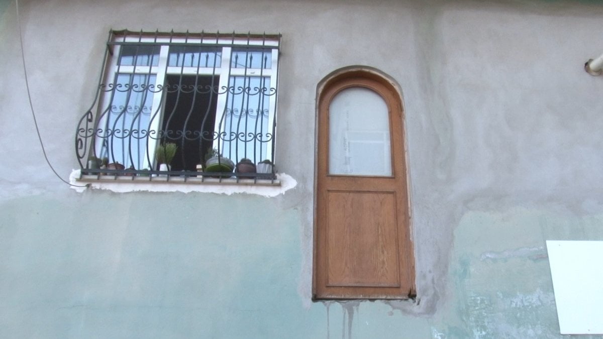 Üsküdar'da çıkışı olmayan kapı şaşırttı