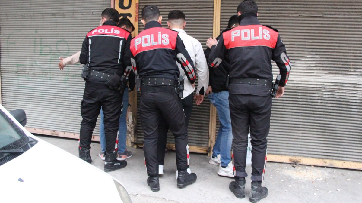 Diyarbakır'da 10 milyon liralık altın kolye çalan kapkaççı yakalandı