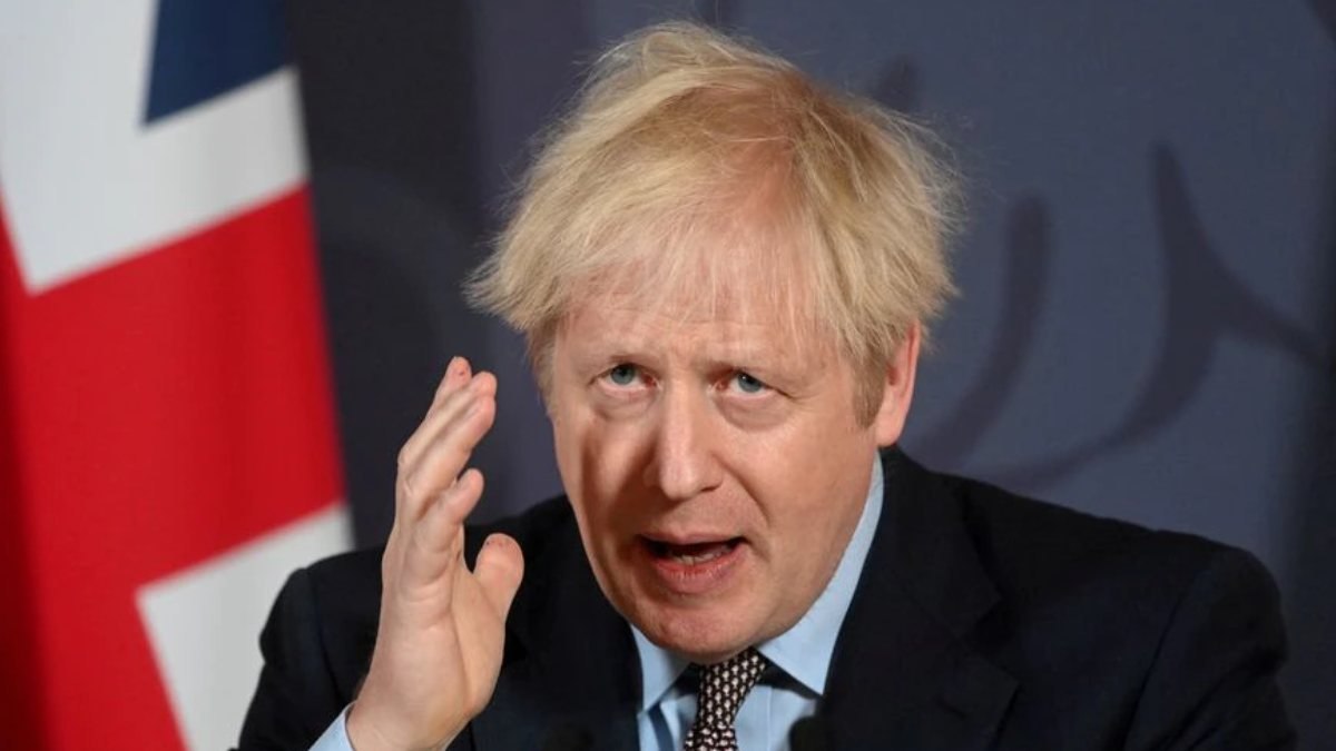 Boris Johnson, NATO'yu Ukrayna konulu acil toplantıya çağırdı