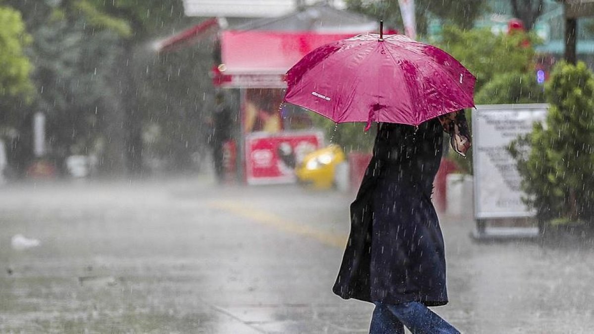Meteoroloji'den yeni hava durumu raporu! Yağmur yüzünü göstermeye devam ediyor