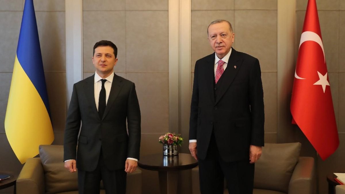 Vladimir Zelenskiy: Erdoğan ve Aliyev müzakere organize etmeyi önerdi