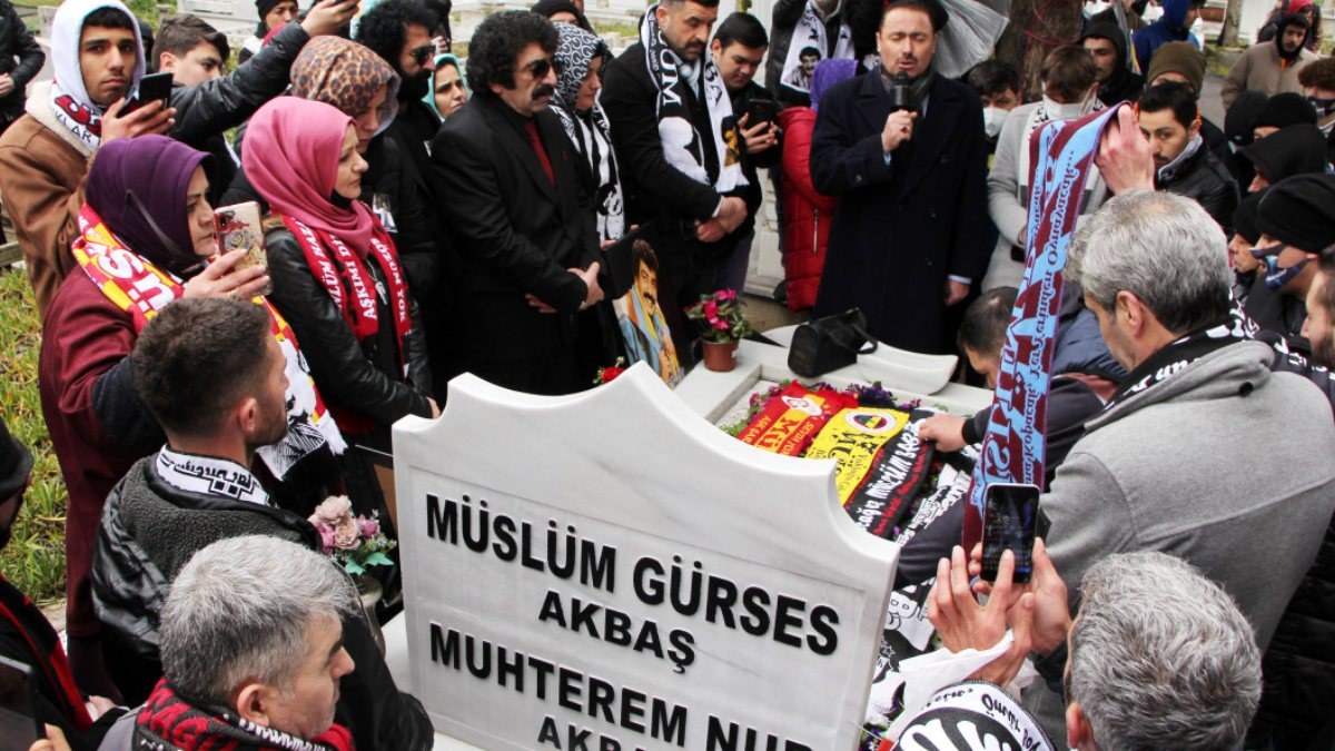 Müslüm Gürses vefatının 9'uncu yılında anılıyor