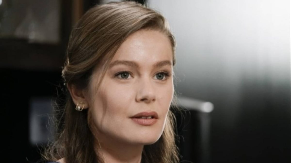 Burcu Biricik'in eşini eski aşkından tanıyoruz! 'Zeynep Komiser' desek...