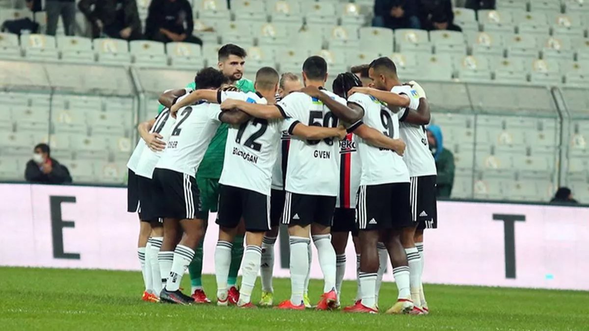 Beşiktaş - Başakşehir maçının muhtemel 11'leri