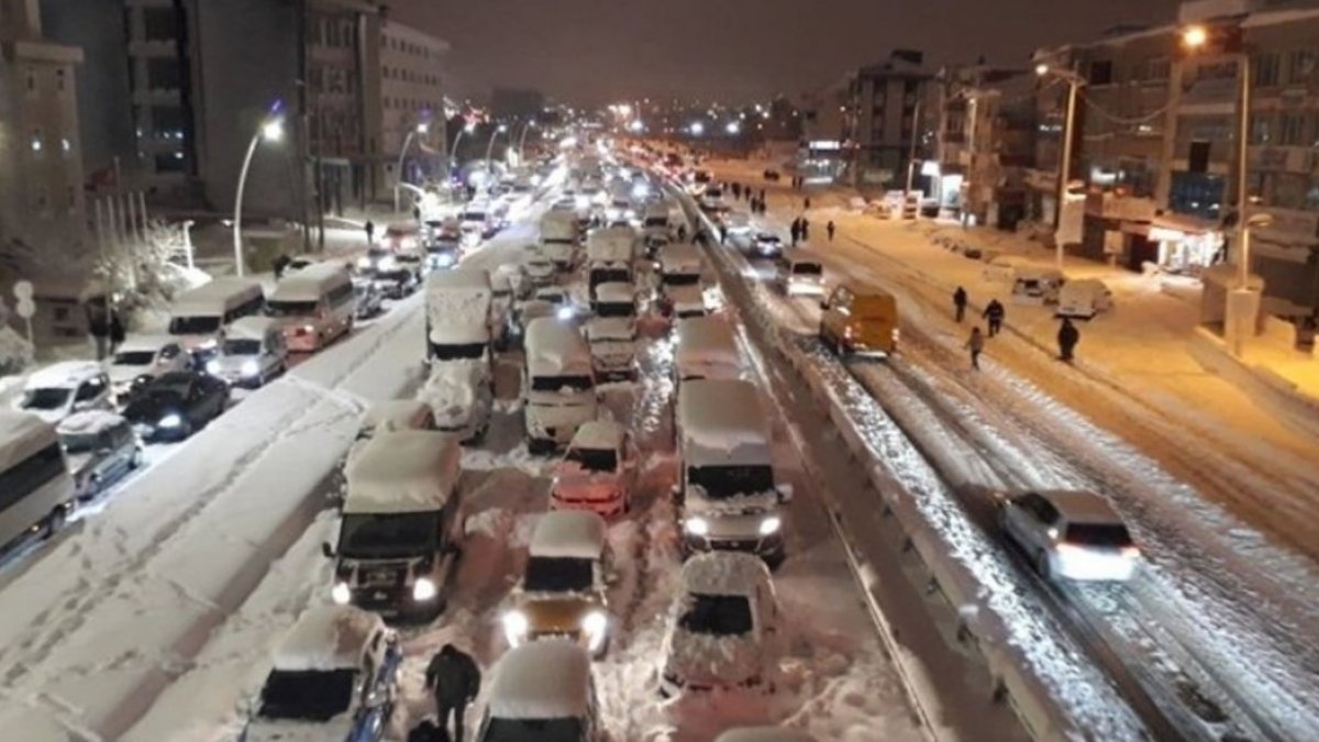 İstanbul'a kar yağışı uyarısı