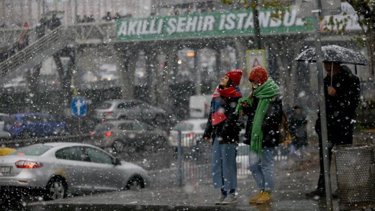 İstanbul’a kuvvetli kar geliyor