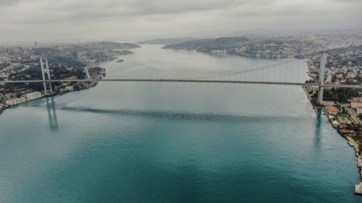 Megakent beyaza teslim! İstanbul Boğazı geçişlere kapatıldı mı?