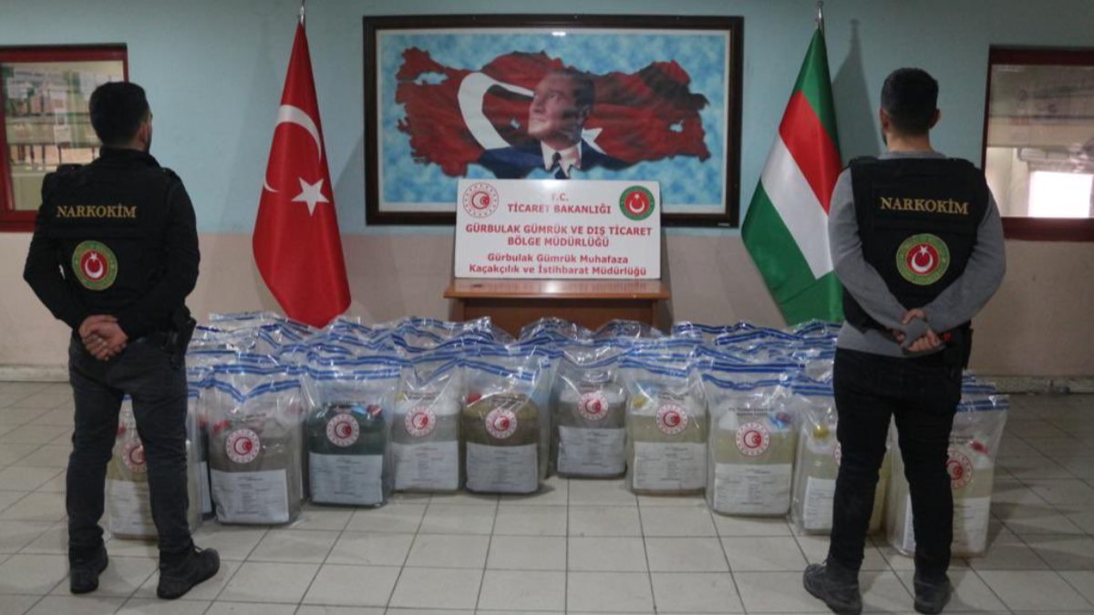 Mehmet Muş: Gürbulak'ta 1 Ton 18 kg metamfetamin ele geçirildi