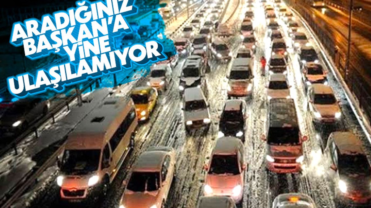 İstanbulda yoğun kar yağışı nedeniyle birçok araç mahsur kaldı