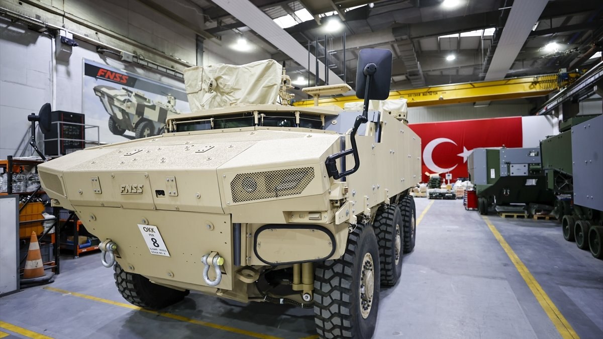 Türkiye'nin ilk tank ihracatı yapıldı