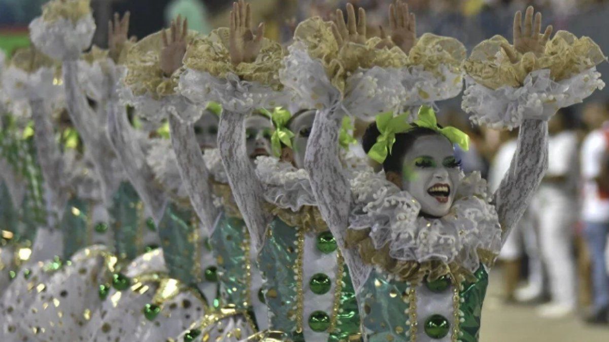 Brezilya simge festivali olan Rio Karnavalı'na hazırlanıyor